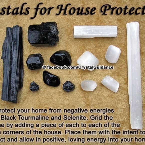 Hand Carved Crystal Rabbit - Picture 5 of 6